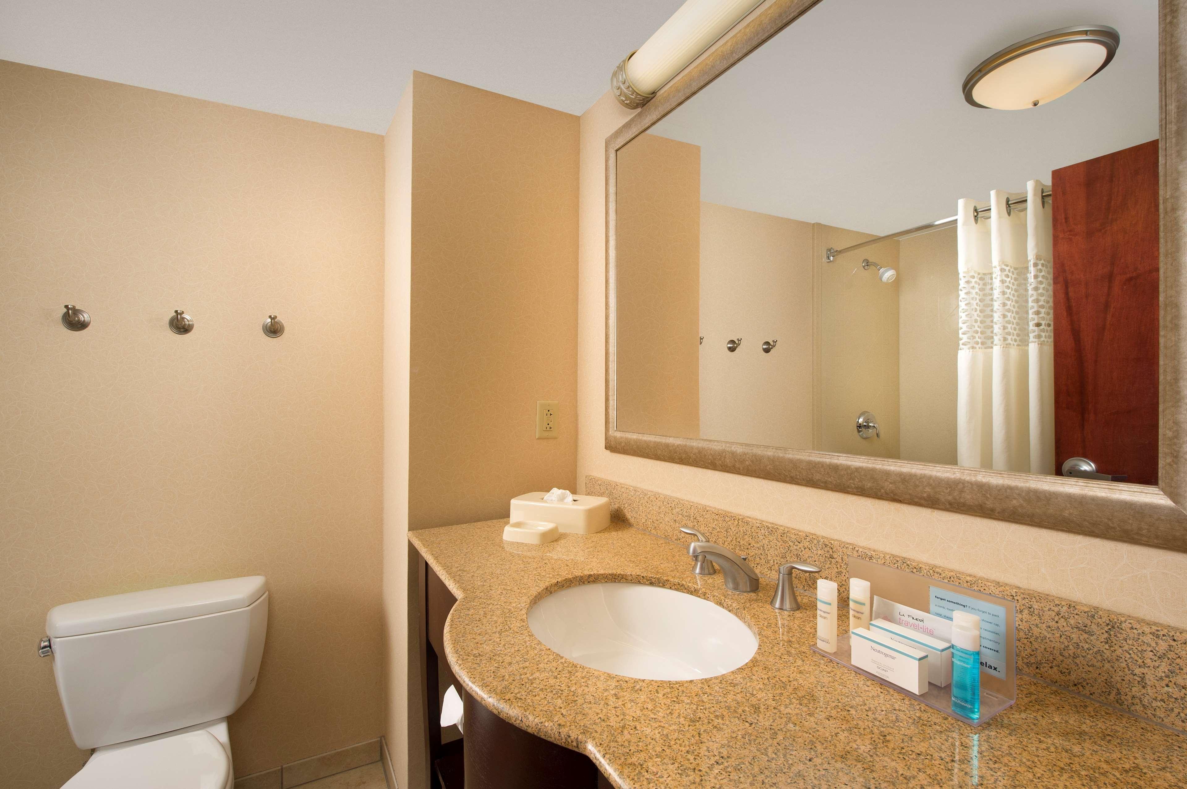 Hampton Inn Syracuse Clay Liverpool Extérieur photo