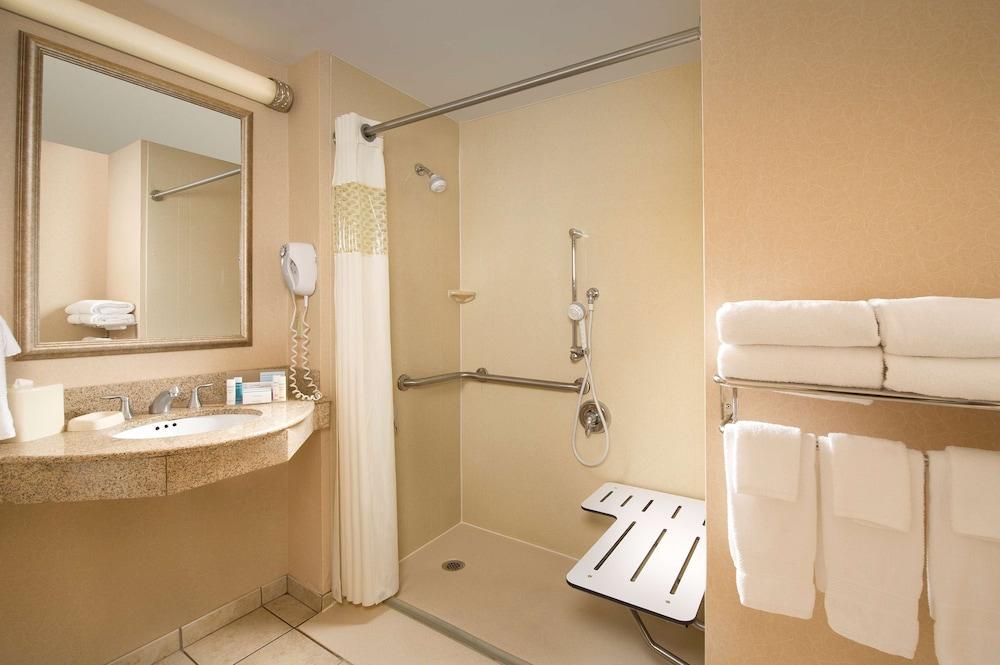 Hampton Inn Syracuse Clay Liverpool Extérieur photo