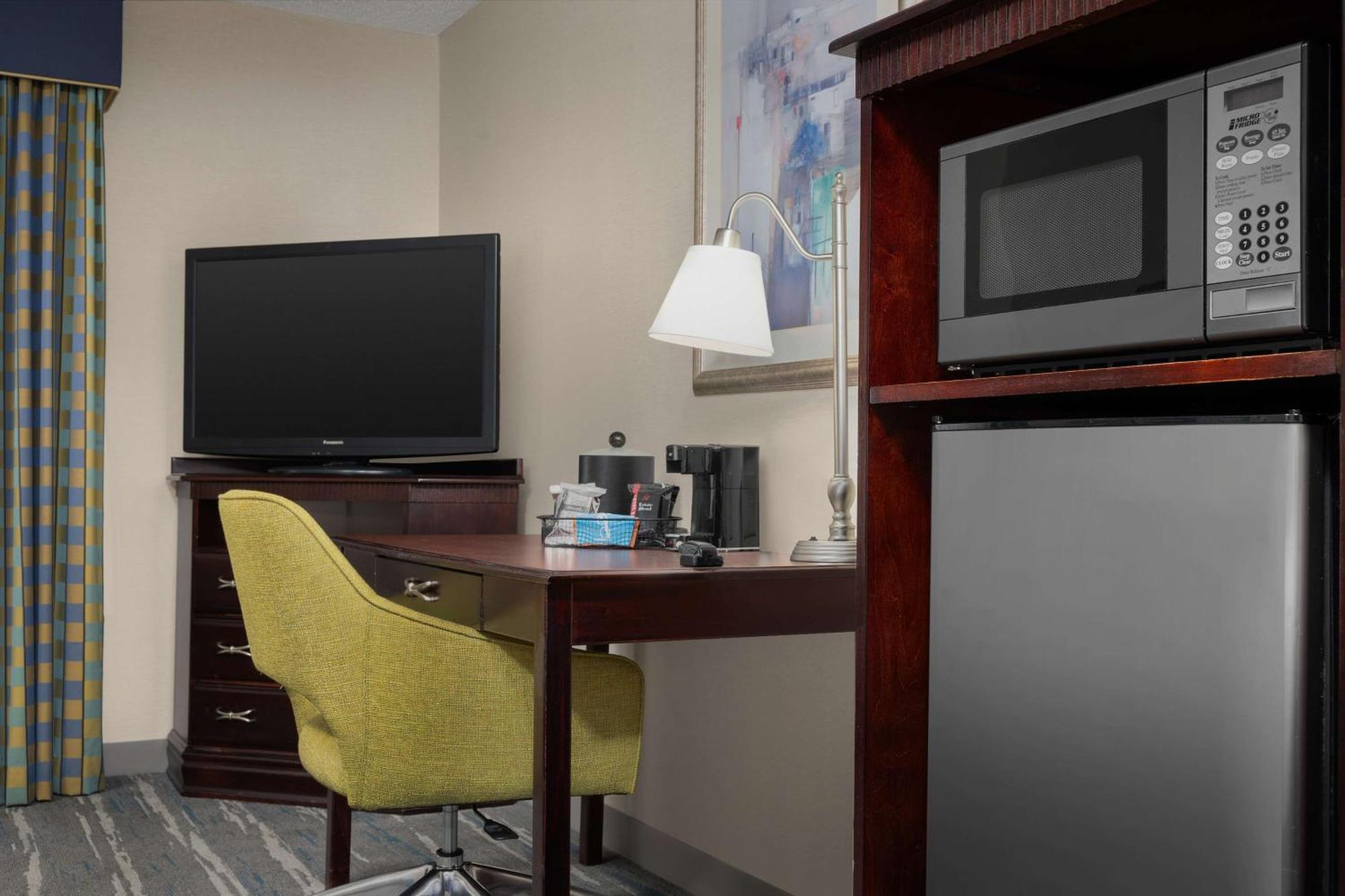 Hampton Inn Syracuse Clay Liverpool Extérieur photo